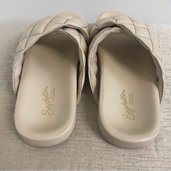 SEYSCHELLES WIDE AWAKE SLIP ON PUFFY LEATHER QUILTED SLIDES - Picture 3 of 8